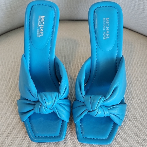 Michael Kors Elena Mules - Picture 2 of 6